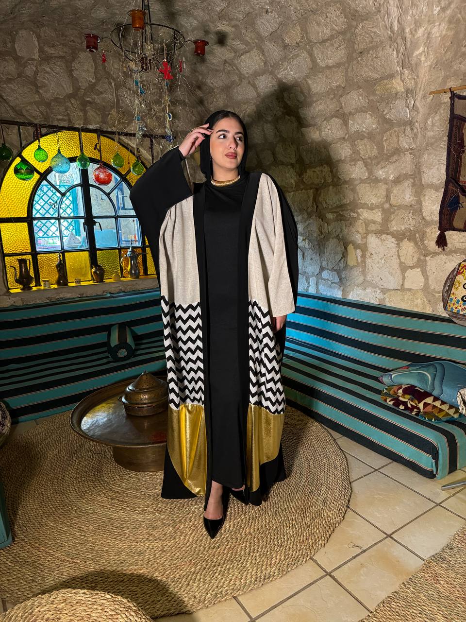 عباية مختلطة