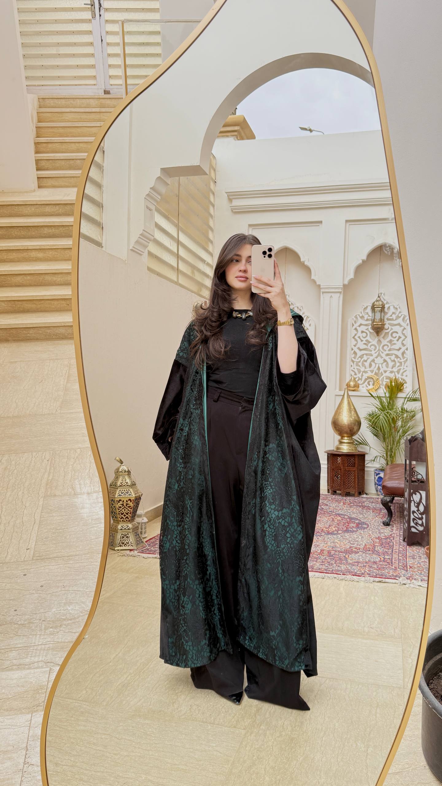 Asrar Abaya