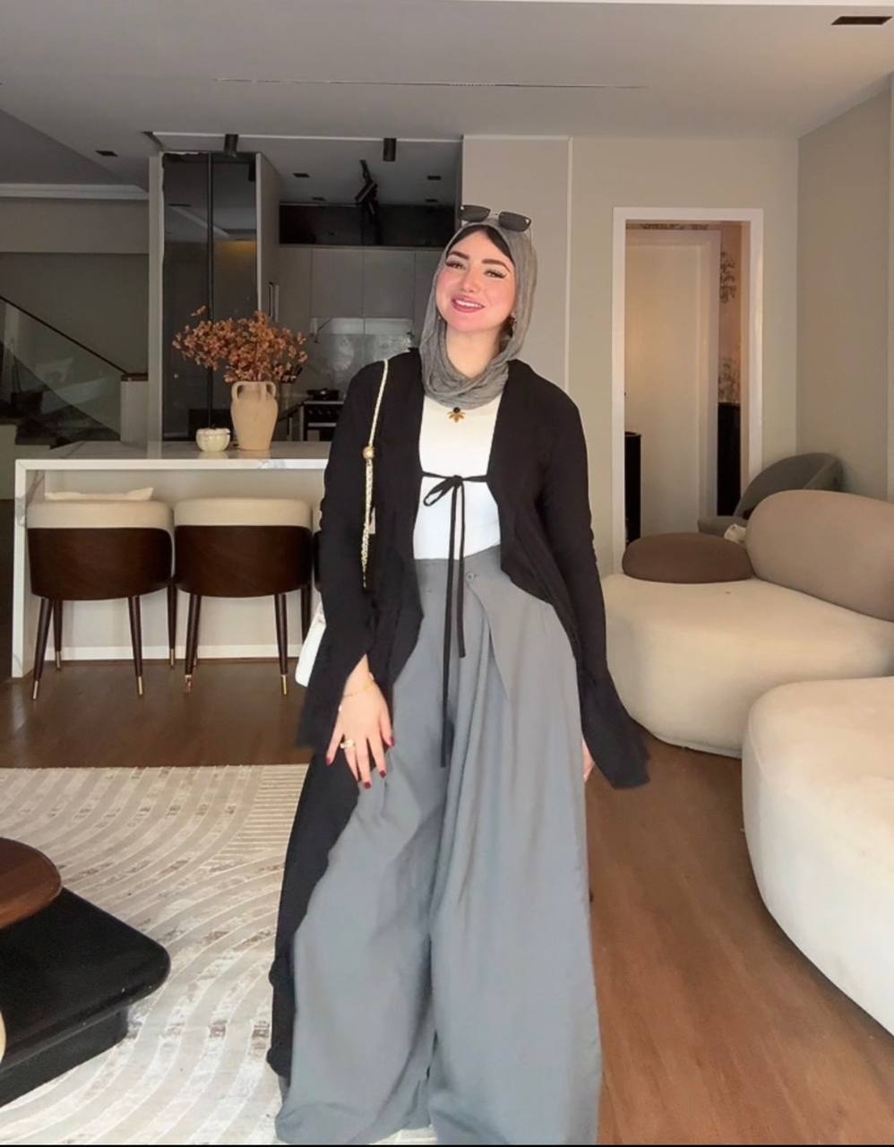 بدلة مخططة