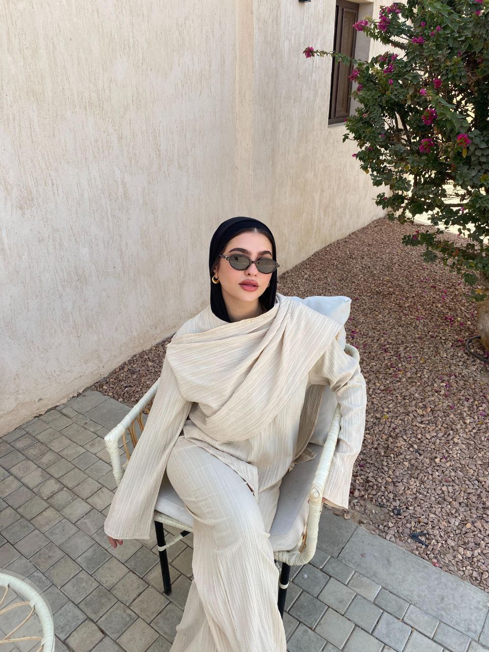 بدلة وشاح - بيج