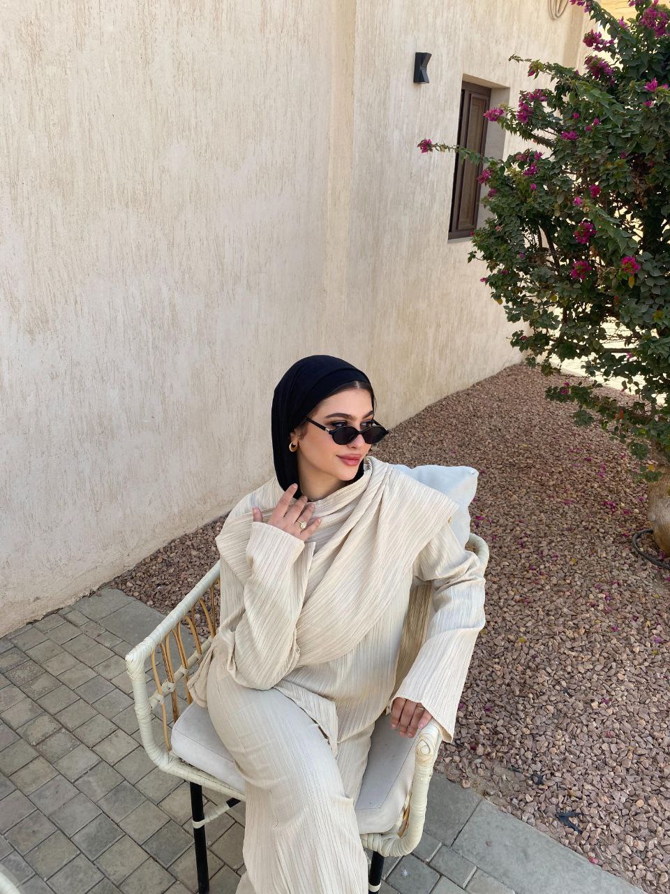 بدلة وشاح - بيج