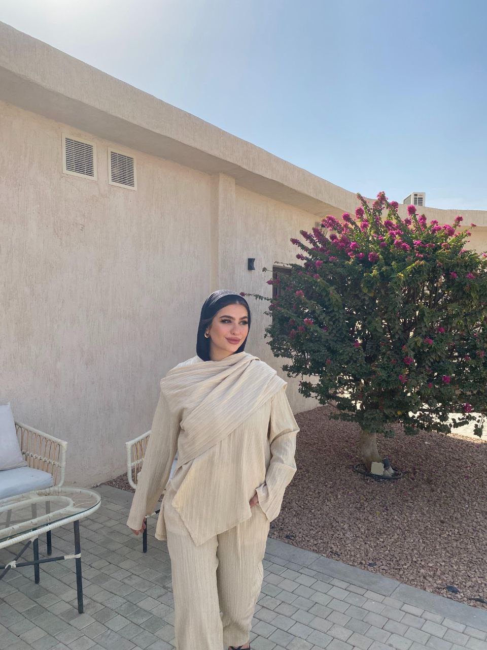بدلة وشاح - بيج